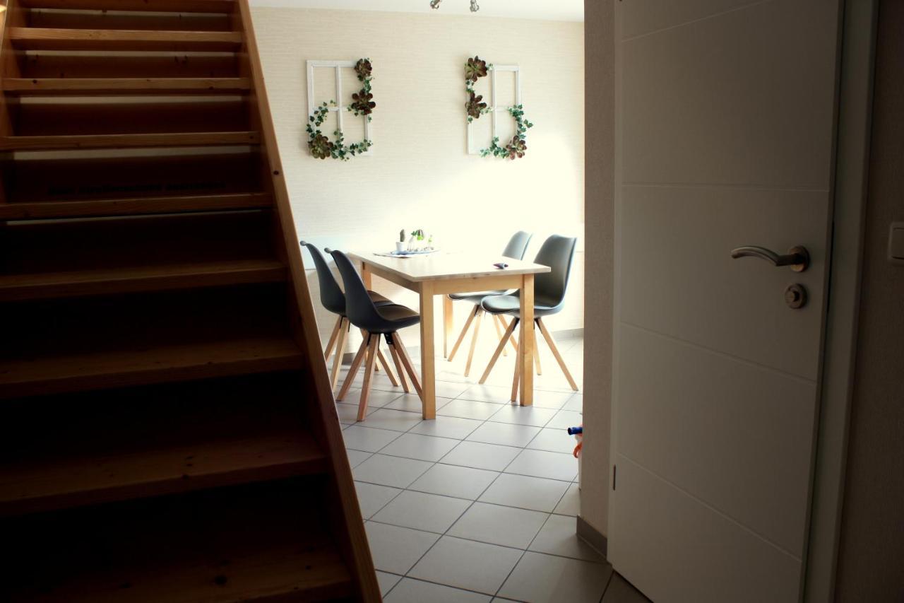 Ferienhaus Zum Gaesschen ไวเซนเฟลส์ ภายนอก รูปภาพ